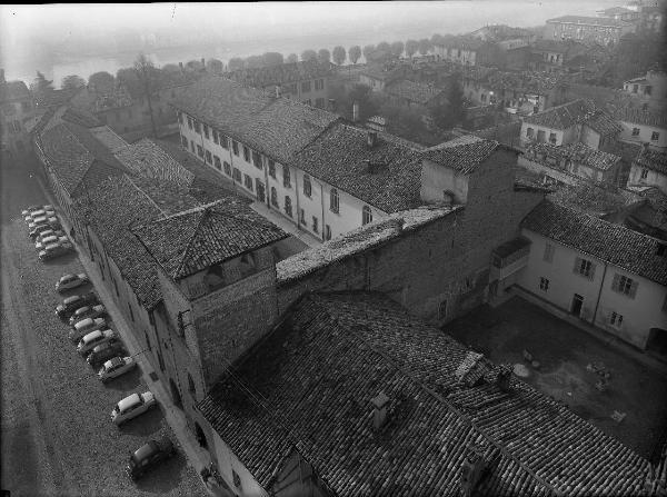 Pavia - Piazza Borromeo - Istituto Santa Margherita - panoramica