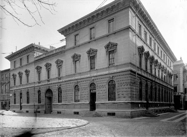 Pavia - Palazzo delle Poste - fronte nord