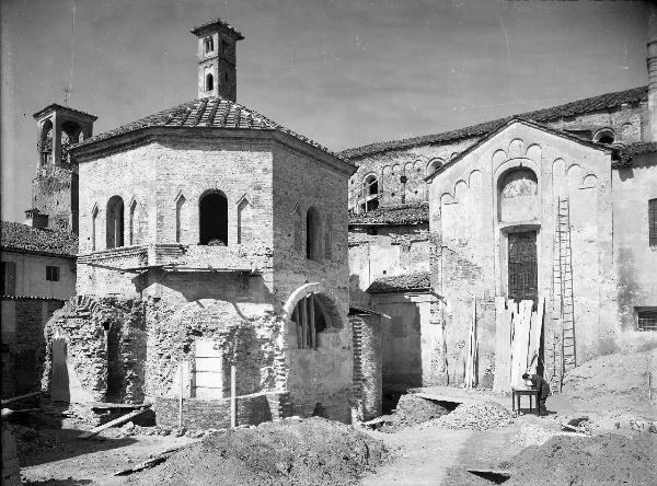 Lomello (Pv) - complesso architettonico - chiesa - battistero - S. Maria Maggiore - S. Giovanni ad Fontes