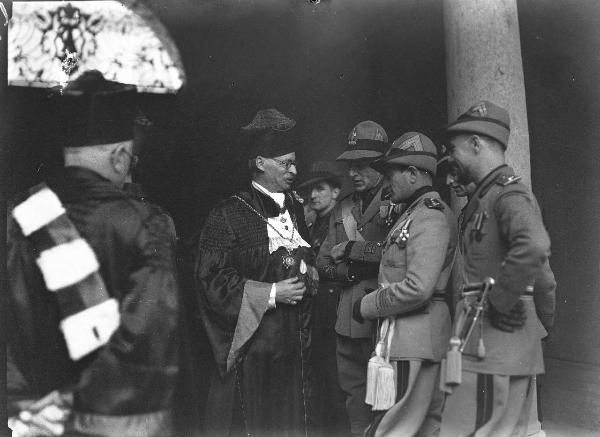 Pavia - corso Vittorio Emanuele (Strada Nuova) - Università - palazzo centrale - visita principe Umberto II di Savoia - rettore Paolo Vinassa de Regny