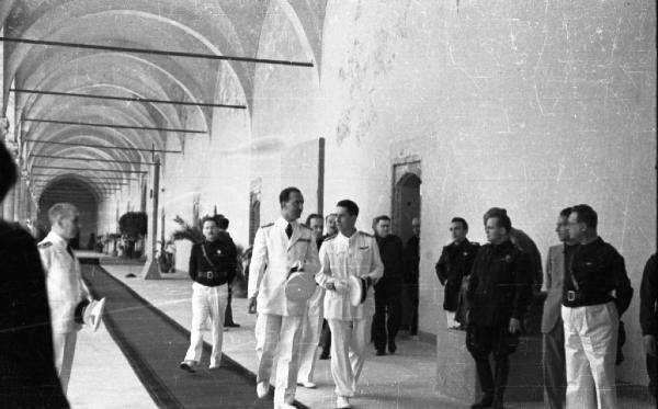 Pavia - Castello Visconteo - mostra Tranquillo Cremona - visita del principe Umberto II di Savoia e di Maria Josè del Belgio