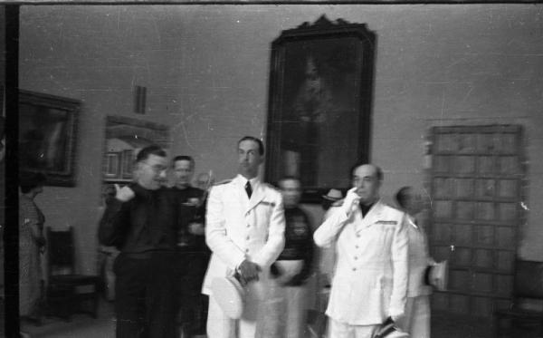 Pavia - Castello Visconteo - mostra Tranquillo Cremona - visita del principe Umberto II di Savoia e di Maria Josè del Belgio