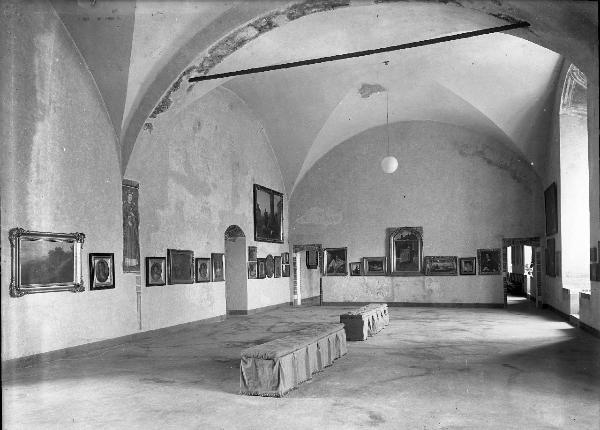 Pavia - Castello Visconteo - mostra Tranquillo Cremona - sale espositive