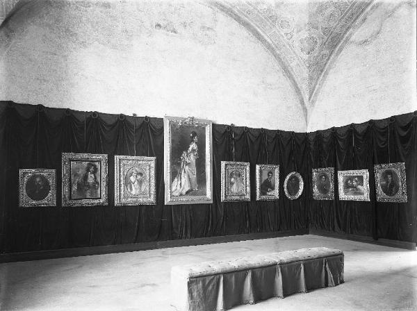 Pavia - Castello Visconteo - mostra Tranquillo Cremona - sale espositive