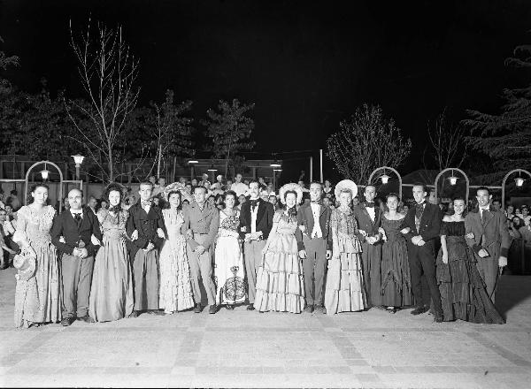 Pavia - Officine del Genio Militare - Arsenale - Gruppo in maschera