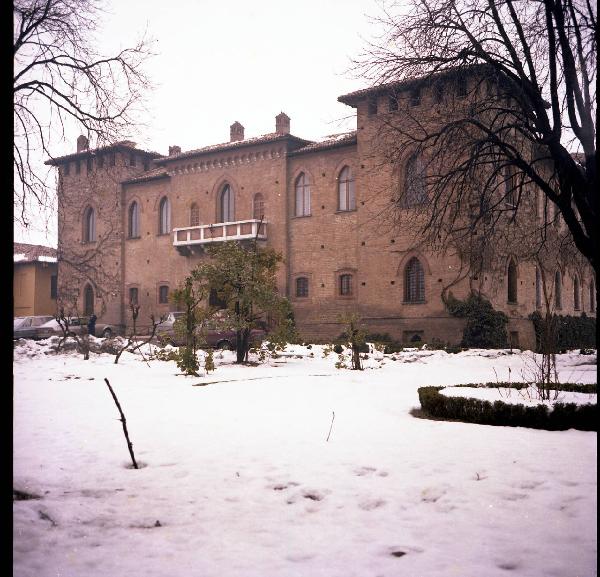 Cervesina (Pv), frazione San Gaudenzio - Castello - Esterni