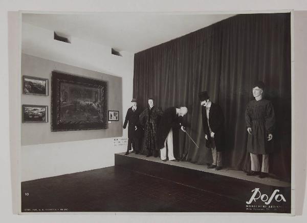 Mostra d'Arte Popolare Lombarda (1938) - Sala espositiva - Costumi originali dei personaggi teatrali di Edoardo Ferravilla - Milano - Palazzo dell'Arte