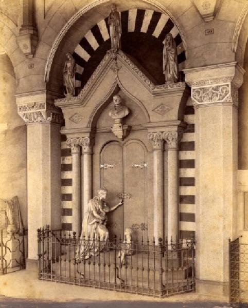 Scultura - Monumento sepolcrale - Monumento Giovanni Maccia - Luigi Crippa - Milano - Cimitero Monumentale