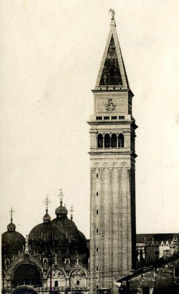 Venezia - Piazza San Marco - Basilica e Campanile