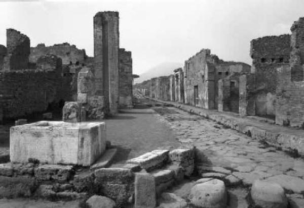 Sito archeologico - Pompei - Via Stabiana - Ruderi