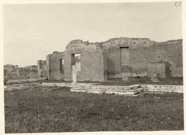 Sito archeologico - Pompei - Foro Civile - Edificio di Eumachia