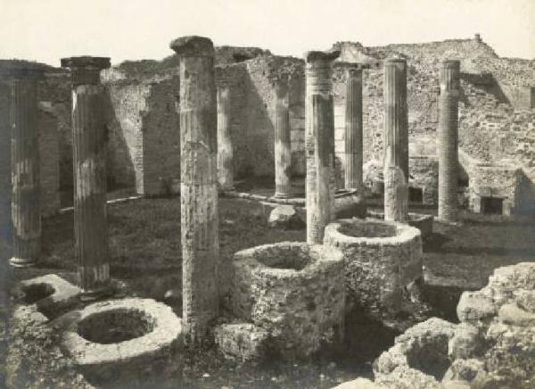 Sito archeologico - Pompei - Officina