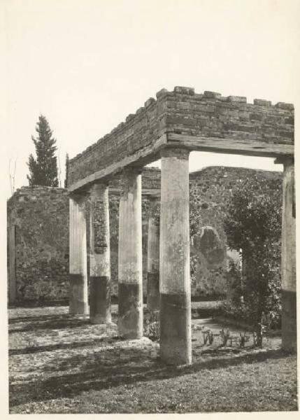 Sito archeologico - Pompei - Villa di M. Arrio Diomede - Peristilio