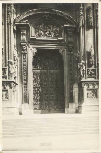 Portale maggiore - Scene della vita della Vergine - Lodovico Pogliaghi - Milano - Duomo