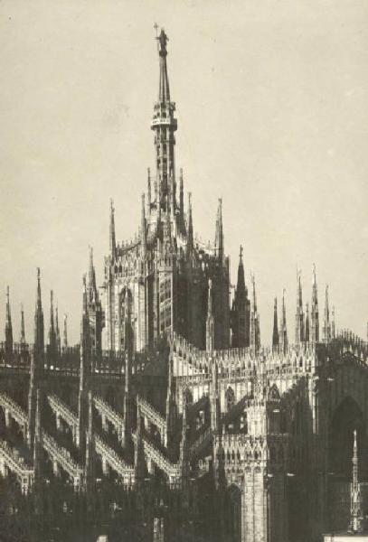 Milano - Duomo - Tiburio e guglia maggiore