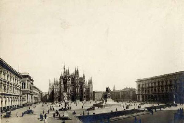 Milano - Piazza del Duomo