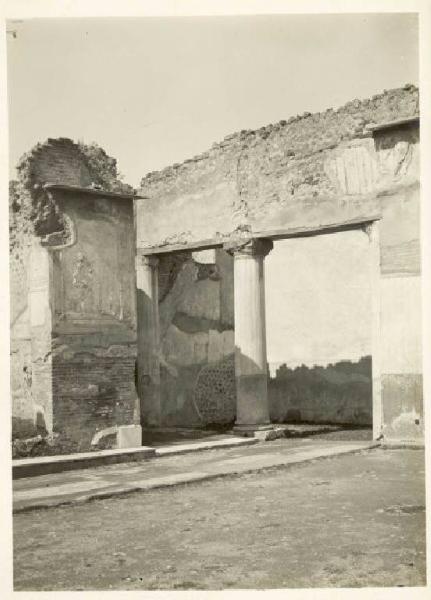 Sito archeologico - Pompei - Terme Stabiane - Portico