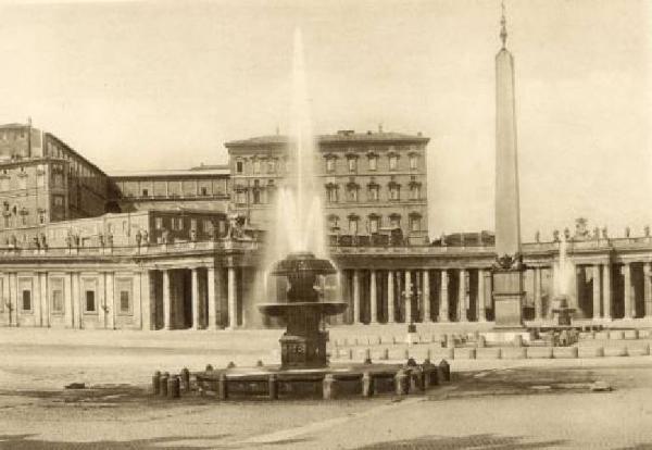 Città del Vaticano - Piazza S. Pietro - Residenza del Santo Padre.