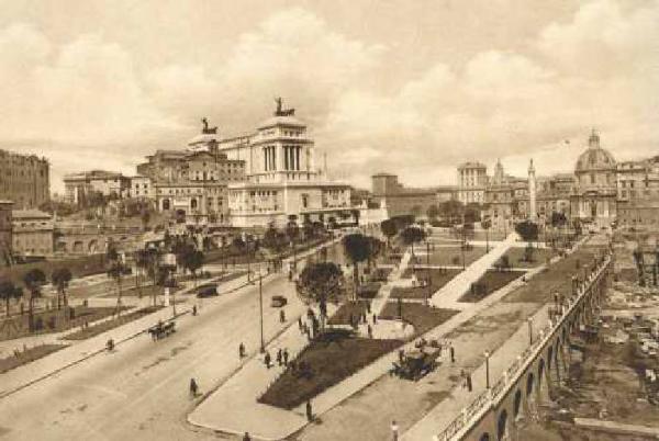 Roma - Via dei Fori Imperiali già via dell'Impero