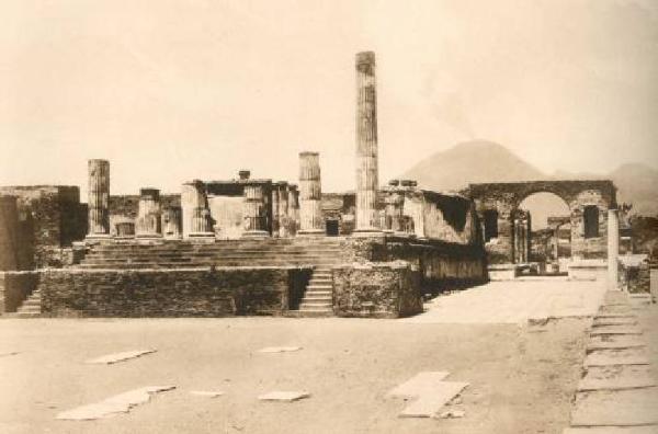 Sito archeologico - Pompei - Tempio di Giove Meilichio