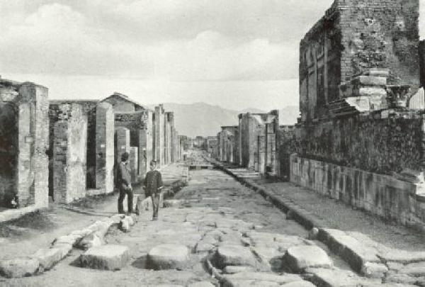 Sito archeologico - Pompei - Strada della Fortuna