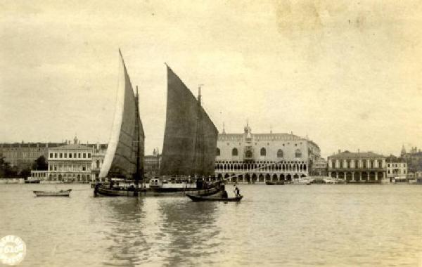 Venezia - Panorama - Gondole