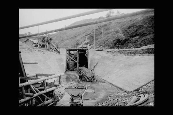 Società Elettrica Cisalpina - Canale Cedegolo Esine - Cantiere - Opere di canalizzazione