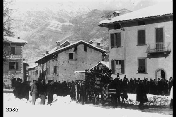 Funerale di Carlo Frosio.