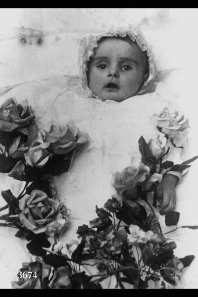 Ritratto del cadavere della bambina Imelda Locatelli.