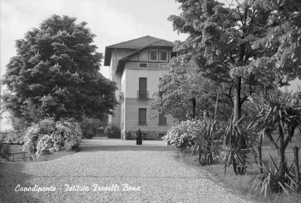 Capo di Ponte - Istituto Fratelli Bona - Veduta dal giardino