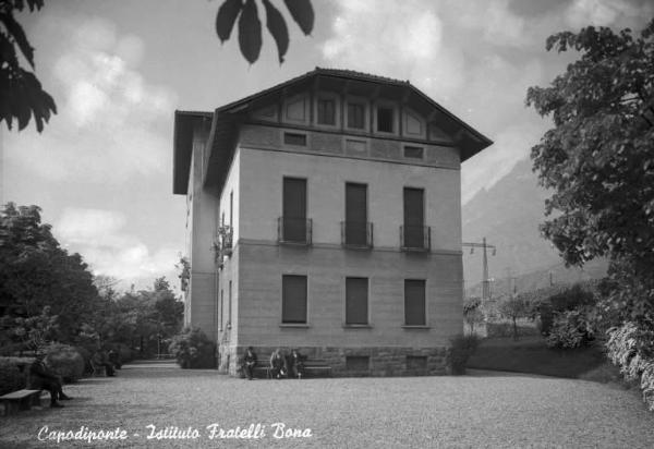 Capo di Ponte - Istituto Fratelli Bona - Veduta dal giardino