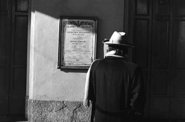 Lettura di una locandina.