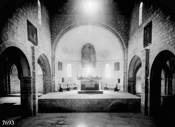 Capo di Ponte - Località Cemmo - Pieve di S. Siro - Interno