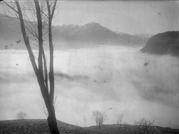 Ossimo - Veduta con nebbia