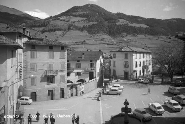 Borno - Piazza Umberto I