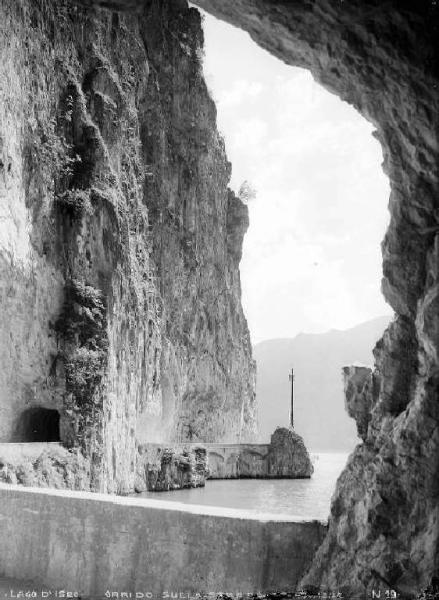 Castro - Lago d'Iseo - Strada per Riva e orrido o "bogn"