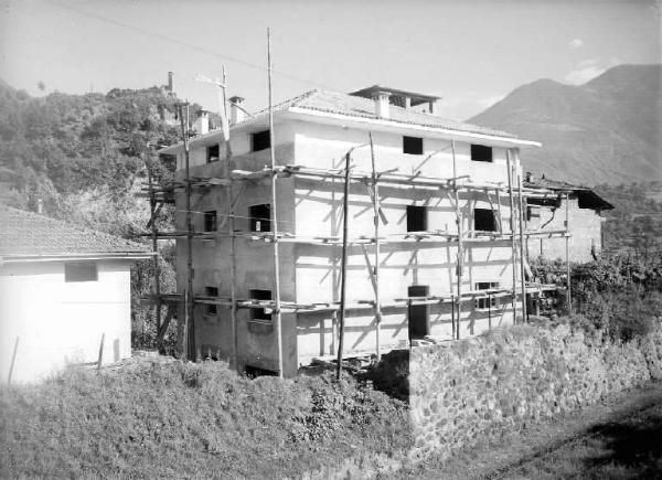 Borno - Cantiere edile - Impresa Gregorio Baffelli - Edificio in costruzione