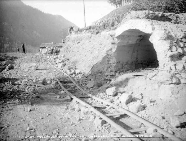 Borno (?) - Strada poderale per Dezzo - Cantiere