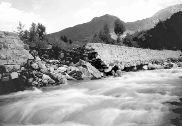 Val Grigna - Torrente Grigna - Trattto Esine-Bienno - Opera di arginatura