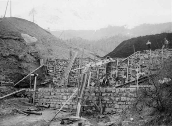 Borno - Bacino idroelettrico di Lova - Cantiere - Operai al lavoro