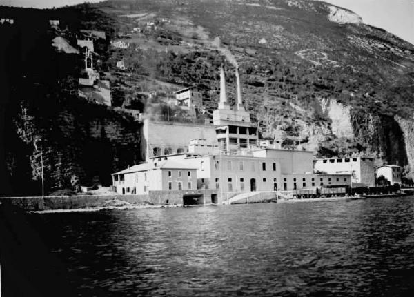 Tavernola Bergamasca - Lago d'Iseo - Cementificio Federico Milesi