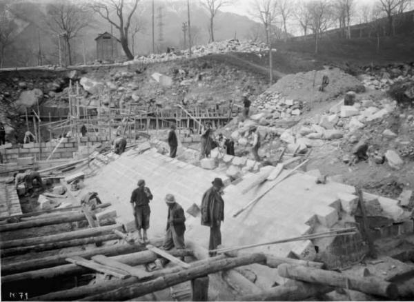 Società Elettrica Cisalpina - Lago Salarno - Cantiere - Operai al lavoro