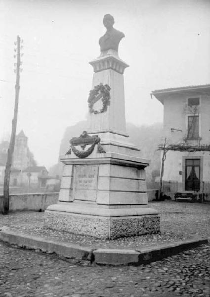 Cividate Camuno - Monumento a Giuseppe Tovini