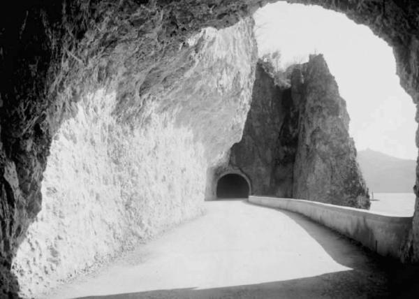 Lago d'Iseo - Strada Toline-Marone - Gallerie