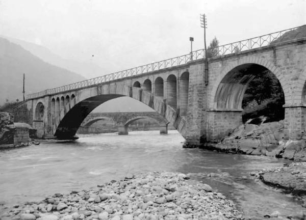 Capo di Ponte - Fiume Oglio - Ponte ferroviario