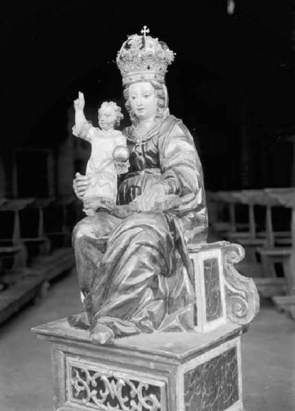 Scultura - Madonna con Bambino - Breno - Chiesa di S. Antonio