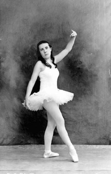 Ritratto femminile - Ballerina