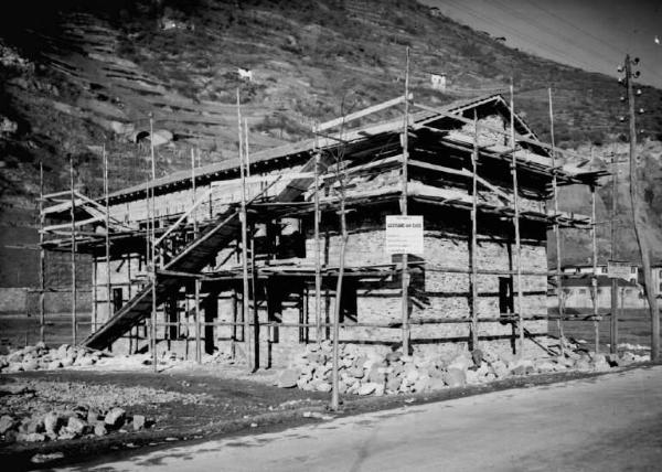 Cogno - Piano Fanfani - Cantiere edile