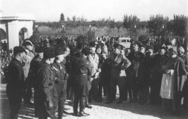 Fascismo - cerimonie - Cremona - Ospedale Sanatoriale - Il Duce in visita - Cerimonia inaugurale