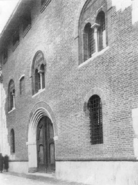 Cremona - Palazzo storico in via Belfuso